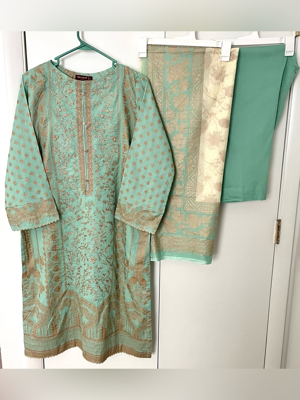 Bin Saeed Embroidered Luxury Lawn Salwar Kameez